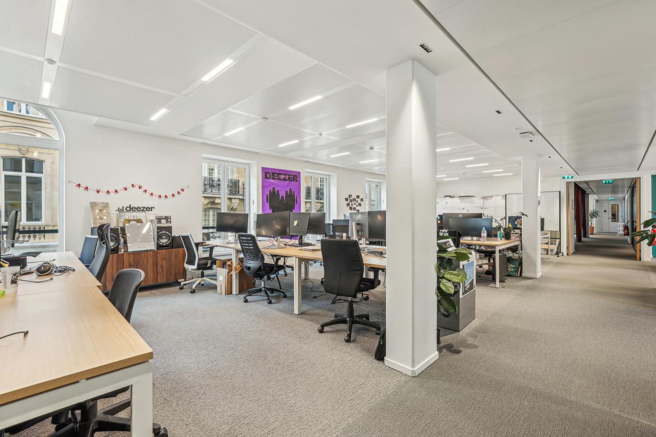 Bureau Paris 639m² Location bureau Paris OLBUR2529362 4